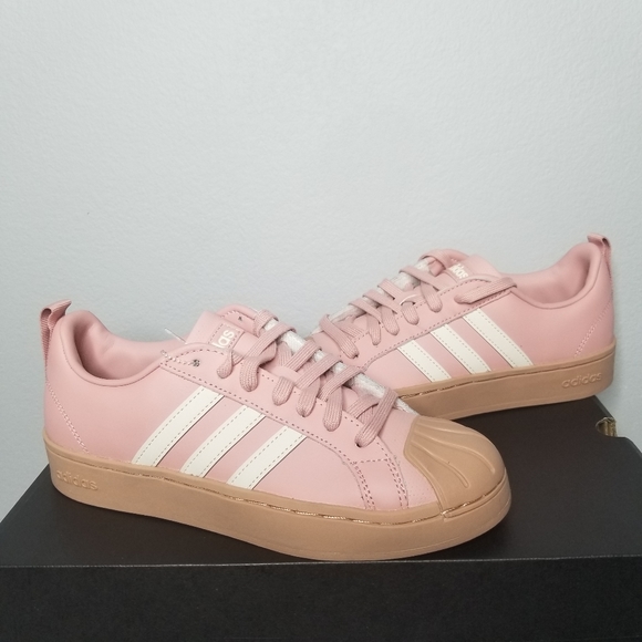 adidas gazelle silver green womens adidas Women Streetcheck Cloudfoam Court Low Lifestyle Shoes main image 0